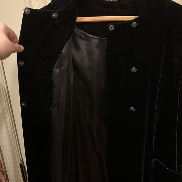 Vintage 1960s 60s Black Velvet Opera Coat Snap Closures Decorative Frogs 36 bust - Picture 3 of 10